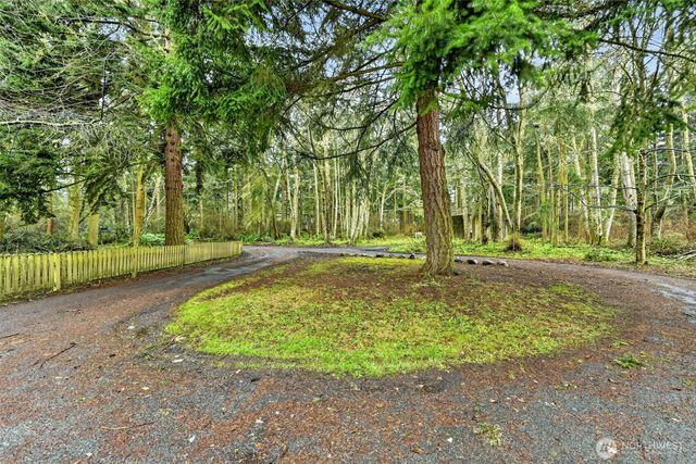 2270 Wellman Place, Oak Harbor, WA 98277