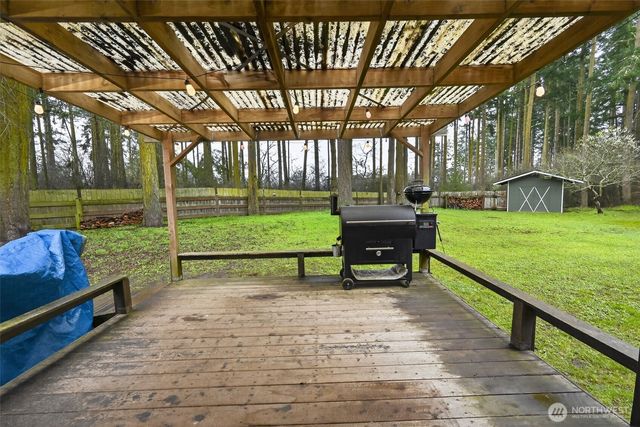 2270 Wellman Place, Oak Harbor, WA 98277