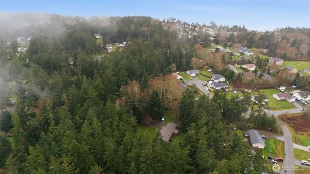 2270 Wellman Place, Oak Harbor, WA 98277