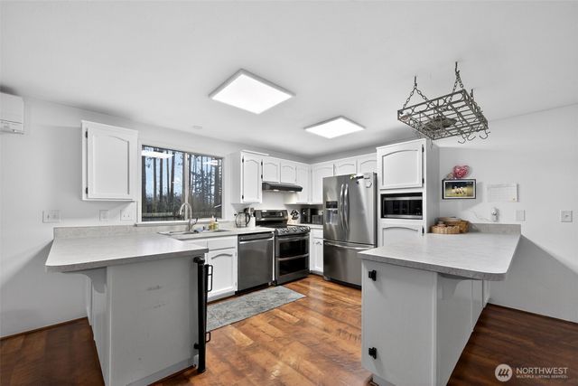 2270 Wellman Place, Oak Harbor, WA 98277