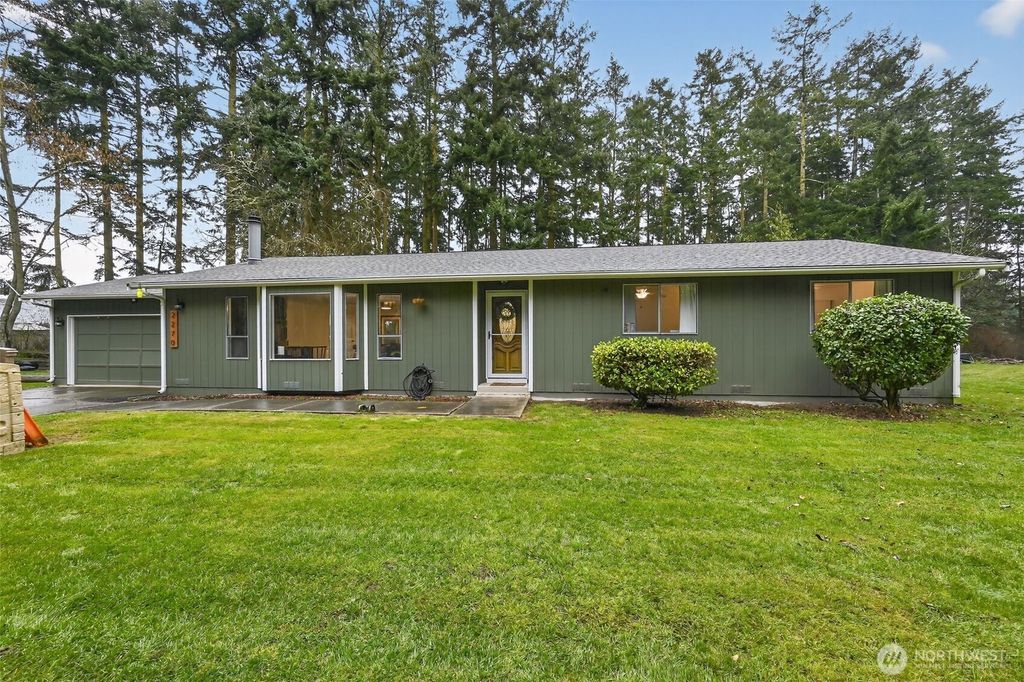 2270 Wellman Place, Oak Harbor, WA 98277