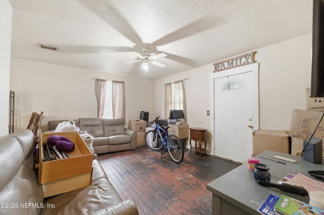 4815 LOUISA Terrace, Jacksonville, FL 32205