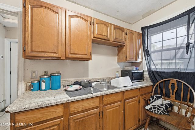4815 LOUISA Terrace, Jacksonville, FL 32205