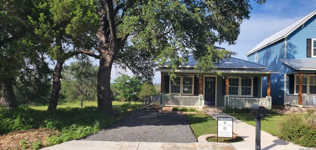 291 S EAST AVE, New Braunfels, TX 78130