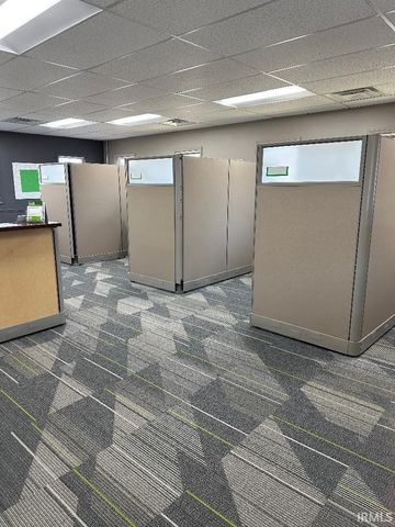 1209 NE A Street, Linton, IN 47441