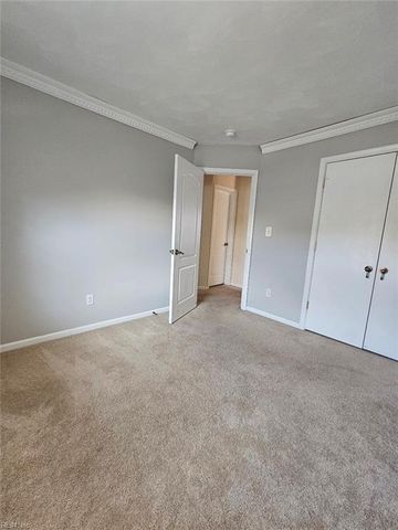 5916 Hampshire Green ST, Portsmouth, VA 23703