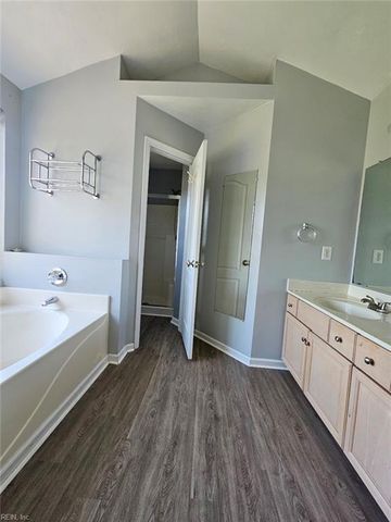 5916 Hampshire Green ST, Portsmouth, VA 23703