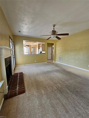 5916 Hampshire Green ST, Portsmouth, VA 23703