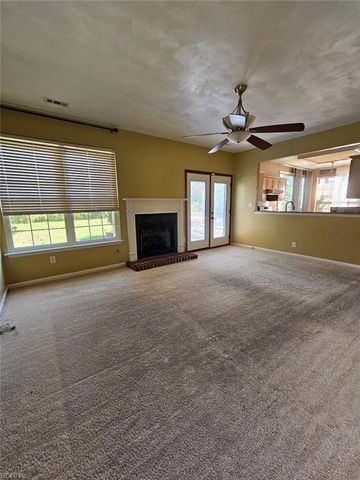 5916 Hampshire Green ST, Portsmouth, VA 23703