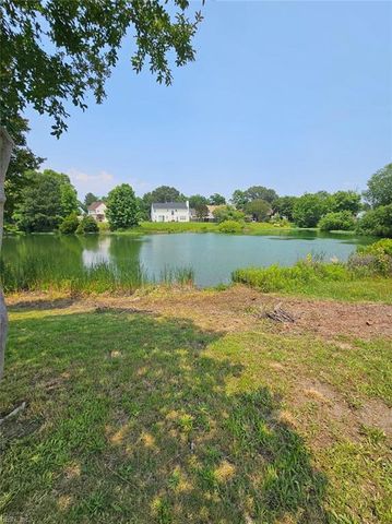 5916 Hampshire Green ST, Portsmouth, VA 23703