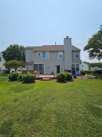 5916 Hampshire Green ST, Portsmouth, VA 23703