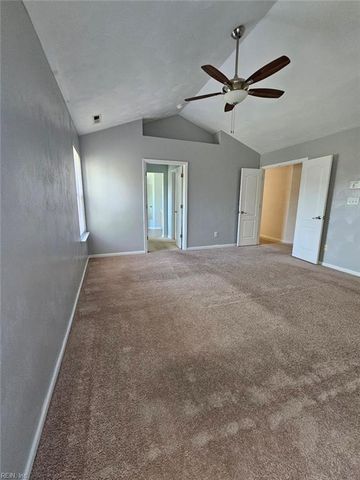 5916 Hampshire Green ST, Portsmouth, VA 23703