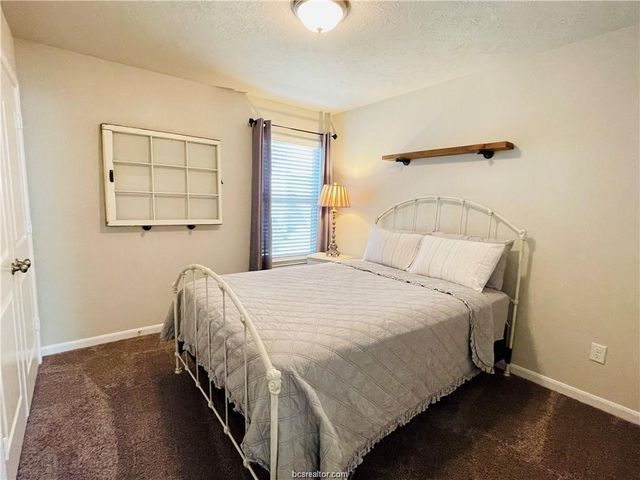 2103 Dumfries Drive, Bryan, TX 77807