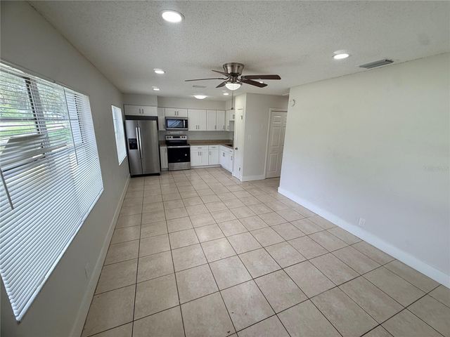 10123 N 11TH STREET B, Tampa, FL 33612