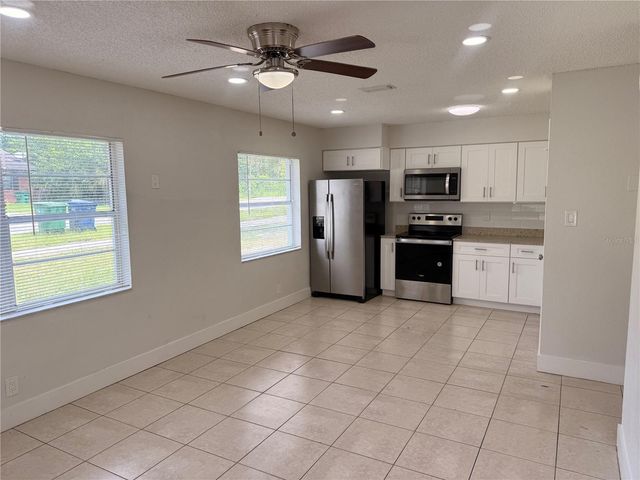 10123 N 11TH STREET B, Tampa, FL 33612