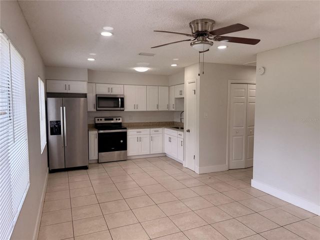 10123 N 11TH STREET B, Tampa, FL 33612