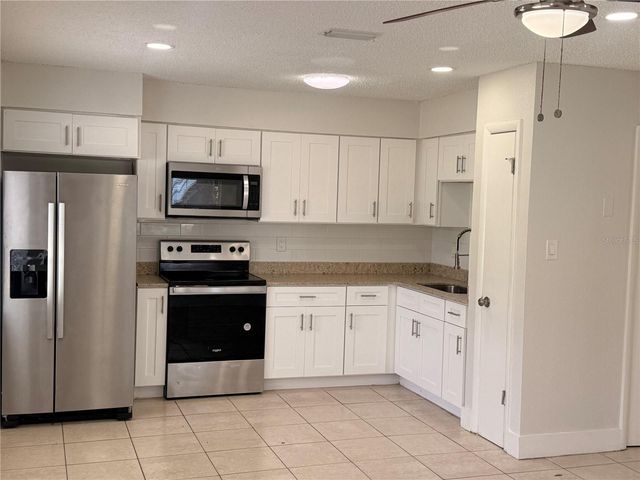 10123 N 11TH STREET B, Tampa, FL 33612