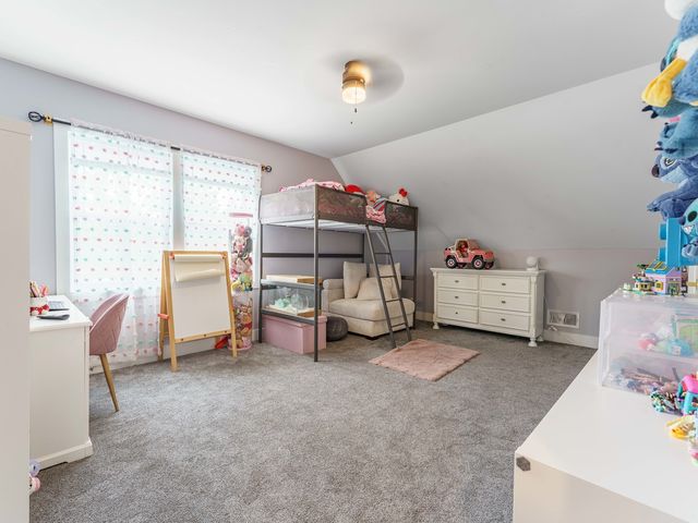 8454 S 85th Court, Hickory Hills, IL 60457