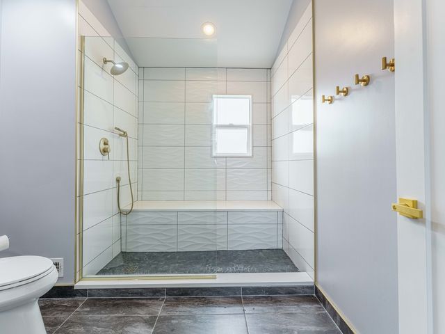 8454 S 85th Court, Hickory Hills, IL 60457