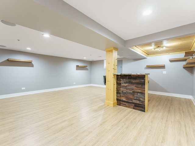 8454 S 85th Court, Hickory Hills, IL 60457