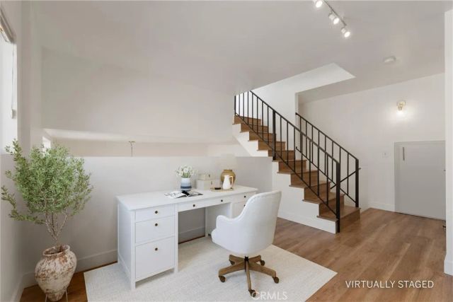 869 S Wooster 303, Los Angeles, CA 90035