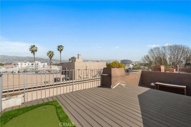 869 S Wooster 303, Los Angeles, CA 90035