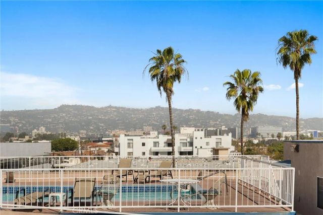 869 S Wooster 303, Los Angeles, CA 90035