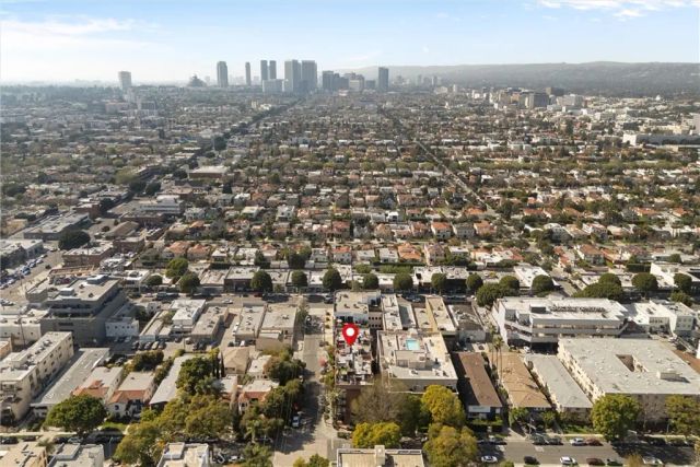 869 S Wooster 303, Los Angeles, CA 90035