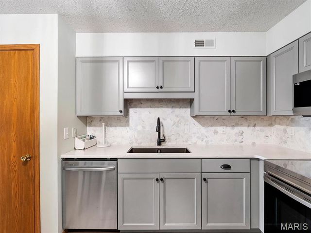 4316 Forder Place F, St Louis, MO 63129