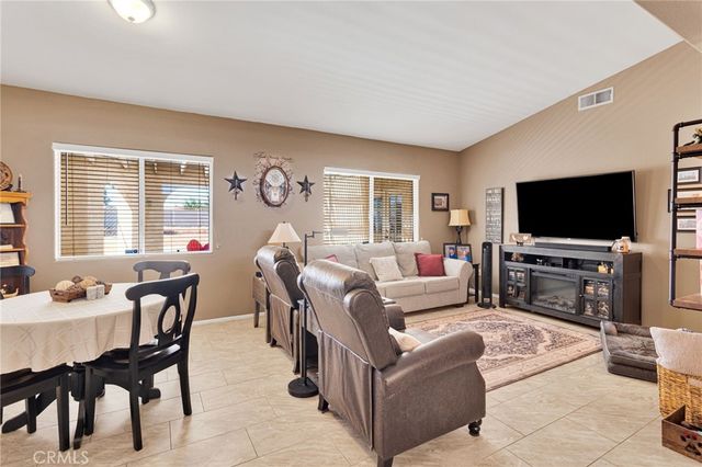 20403 Ochoa, Apple Valley, CA 92307