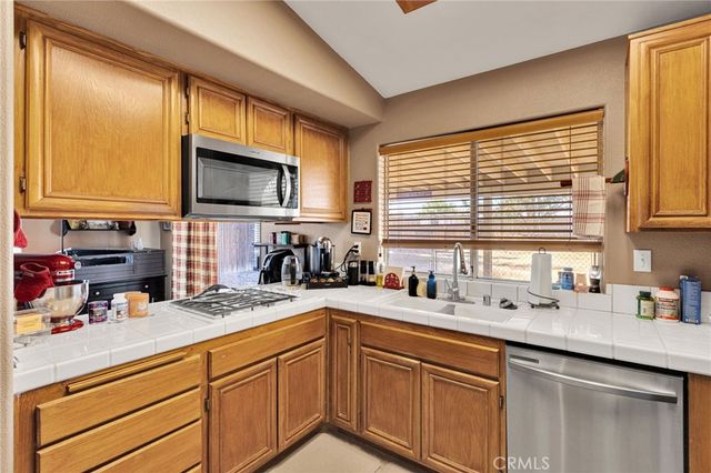 20403 Ochoa, Apple Valley, CA 92307