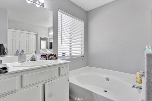 20403 Ochoa, Apple Valley, CA 92307
