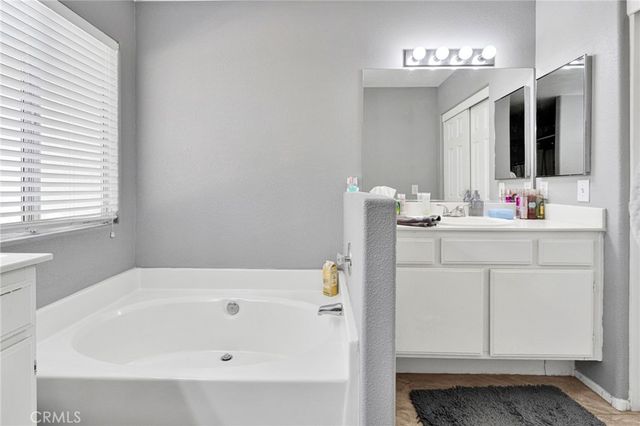 20403 Ochoa, Apple Valley, CA 92307