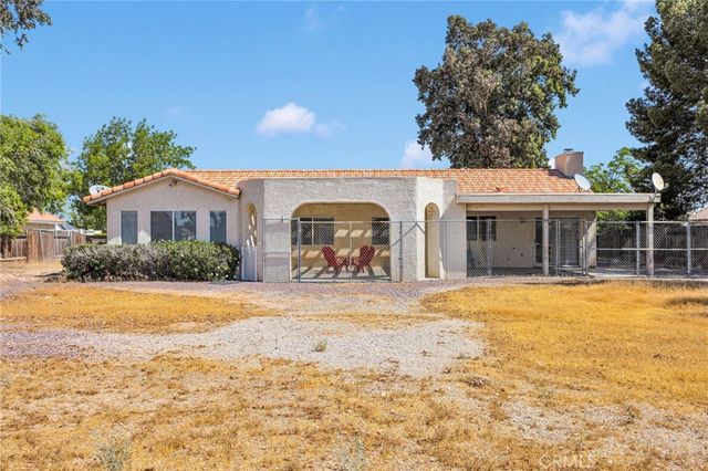 20403 Ochoa, Apple Valley, CA 92307