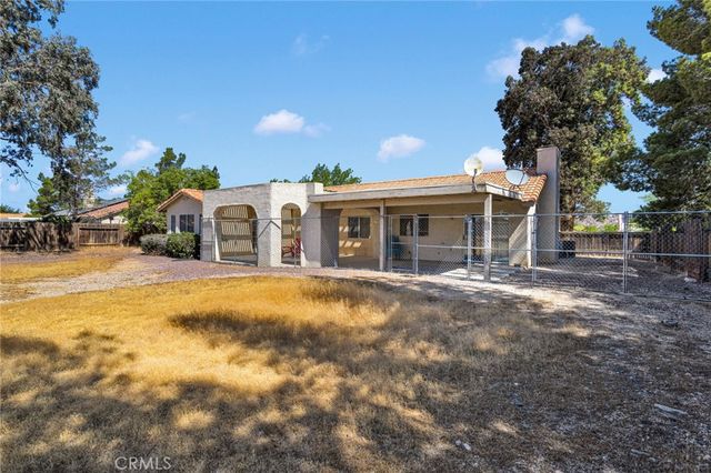 20403 Ochoa, Apple Valley, CA 92307