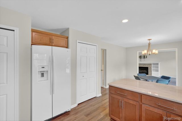 2724 Ore Valley Drive, Hartland Township, MI 48353