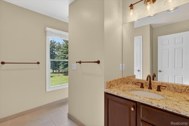 2724 Ore Valley Drive, Hartland Township, MI 48353