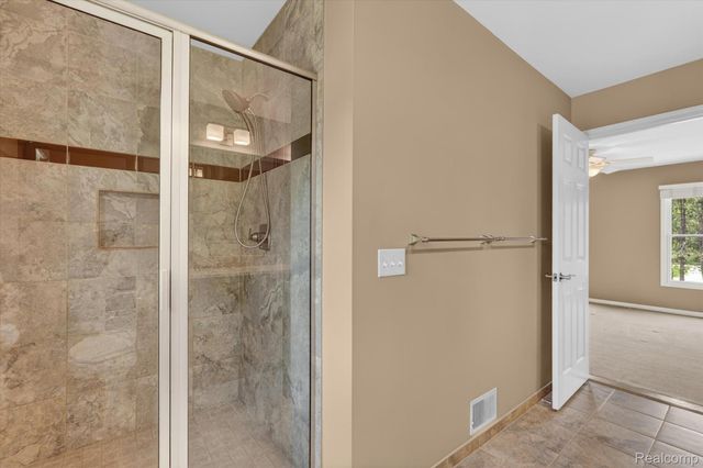 2724 Ore Valley Drive, Hartland Township, MI 48353