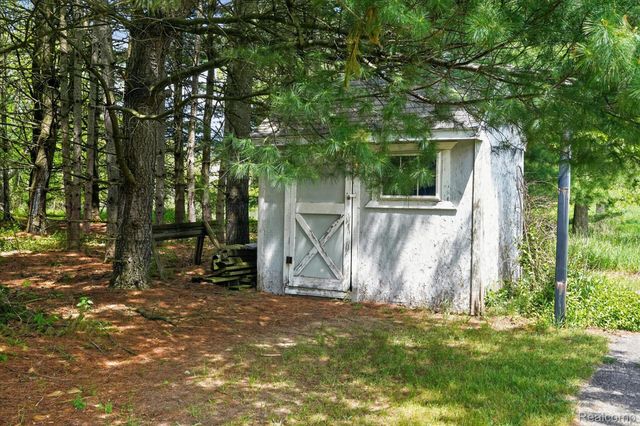 2724 Ore Valley Drive, Hartland Township, MI 48353