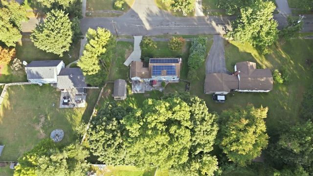 46 Country Rd, Agawam, MA 01001