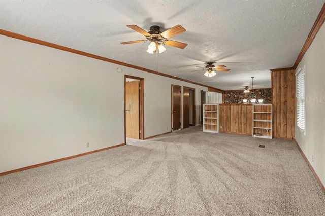 11801 S Pennsylvania Avenue, Edmond, OK 73025