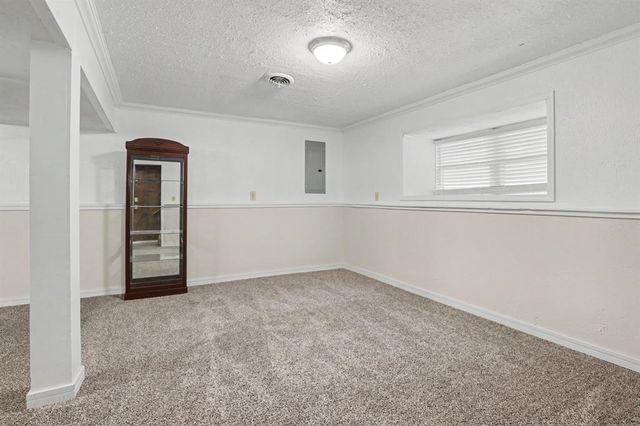 11801 S Pennsylvania Avenue, Edmond, OK 73025