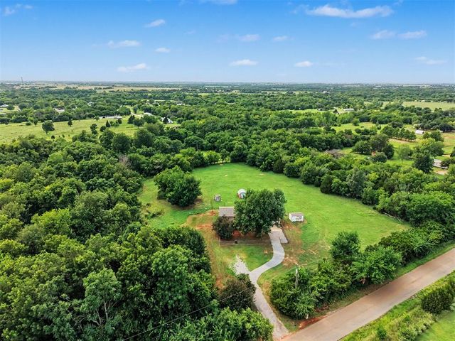 11801 S Pennsylvania Avenue, Edmond, OK 73025