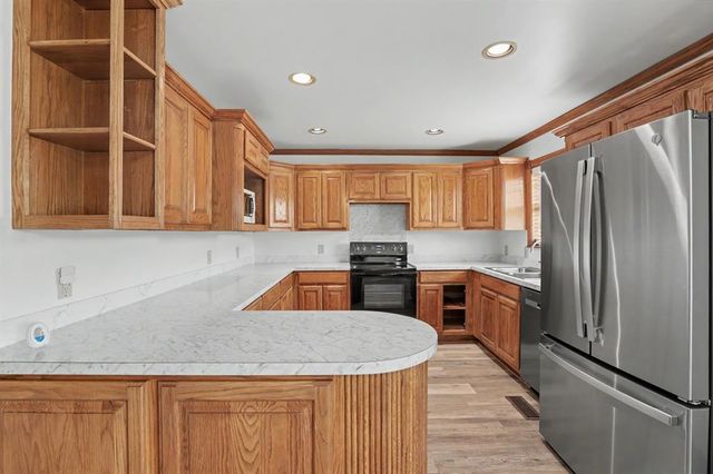 11801 S Pennsylvania Avenue, Edmond, OK 73025