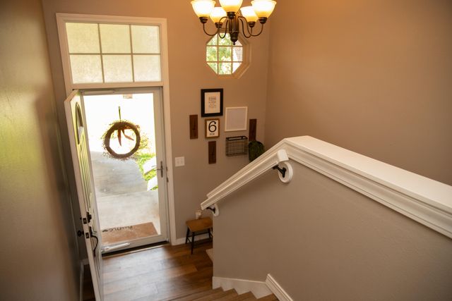 3740 N Oak Point Avenue, Springfield, MO 65803