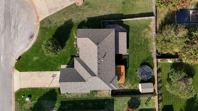 3740 N Oak Point Avenue, Springfield, MO 65803