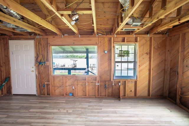 153 Seagull, Sargent, TX 77414