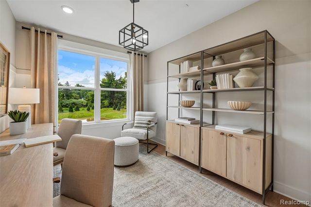 3065 Wyvern, Lake Orion, MI 48359