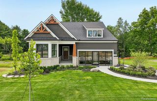 3065 Wyvern, Lake Orion, MI 48359