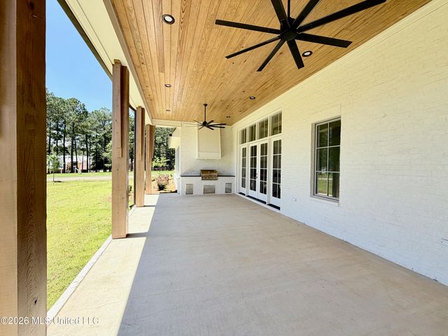 101 Lamour Pointe, Madison, MS 39110